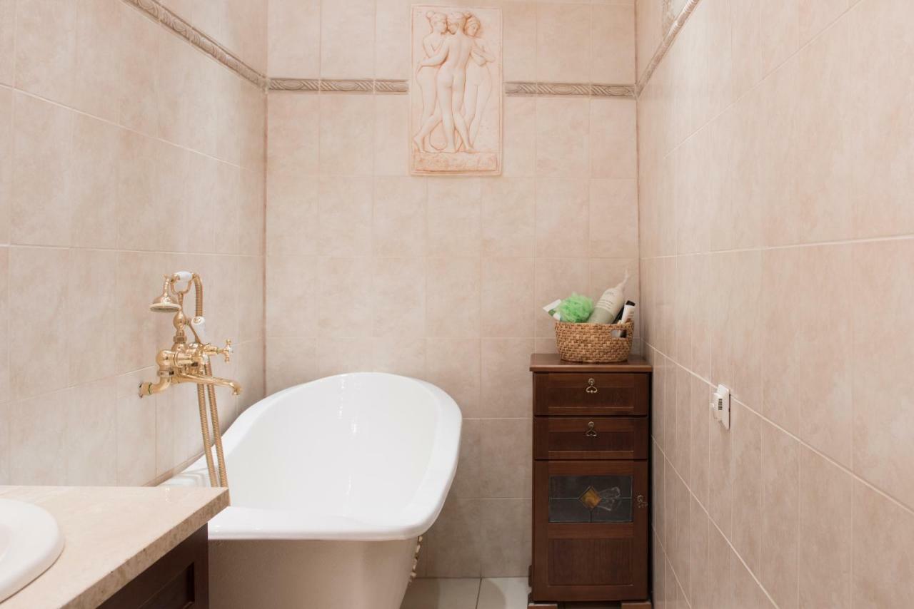 Classy Apartment In Good Neighbourhood Рига Екстериор снимка