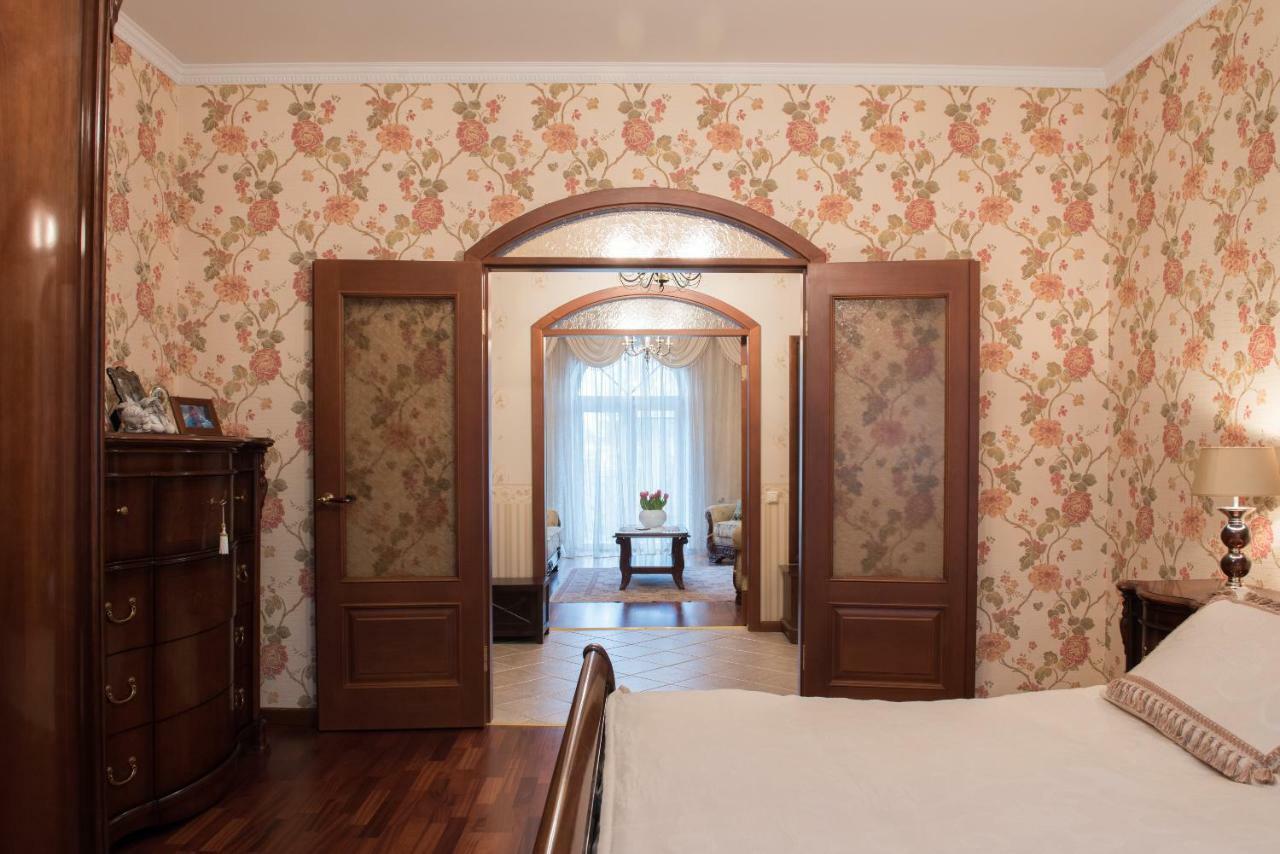 Classy Apartment In Good Neighbourhood Рига Екстериор снимка